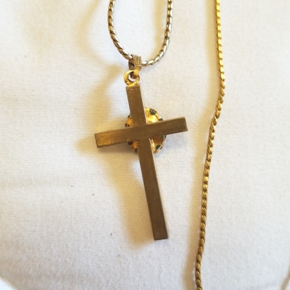 Gold Cross Green Bead Necklace - Picture 4 of 6